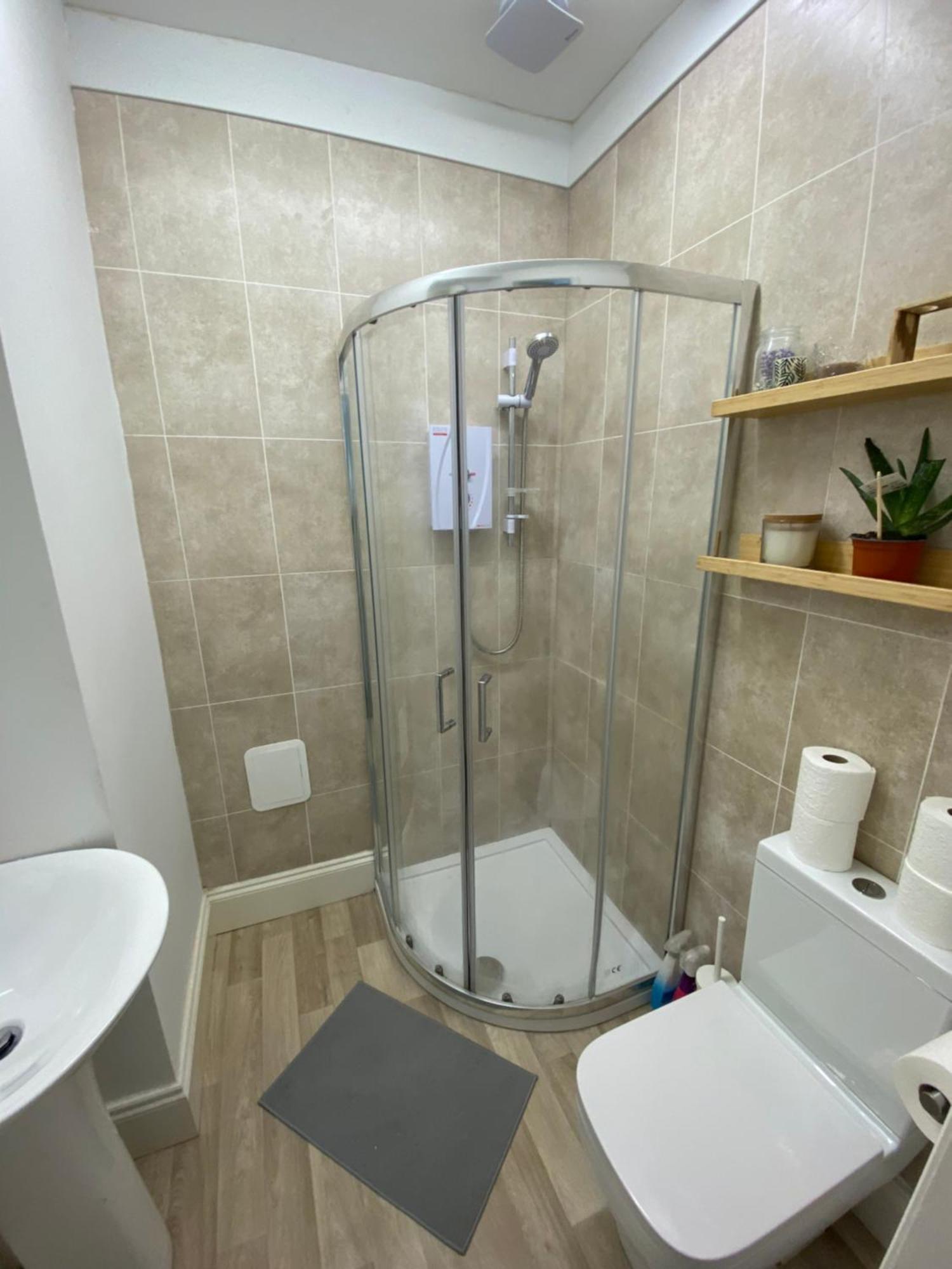 The Sunflower En-Suite Room Πλίμουθ Εξωτερικό φωτογραφία